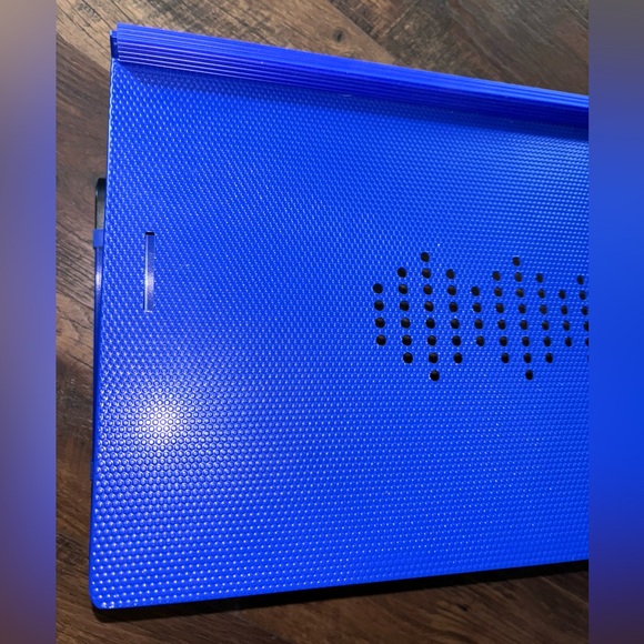 Uncaged Ergonomics Laptop Stand Holder - Picture 16 of 16